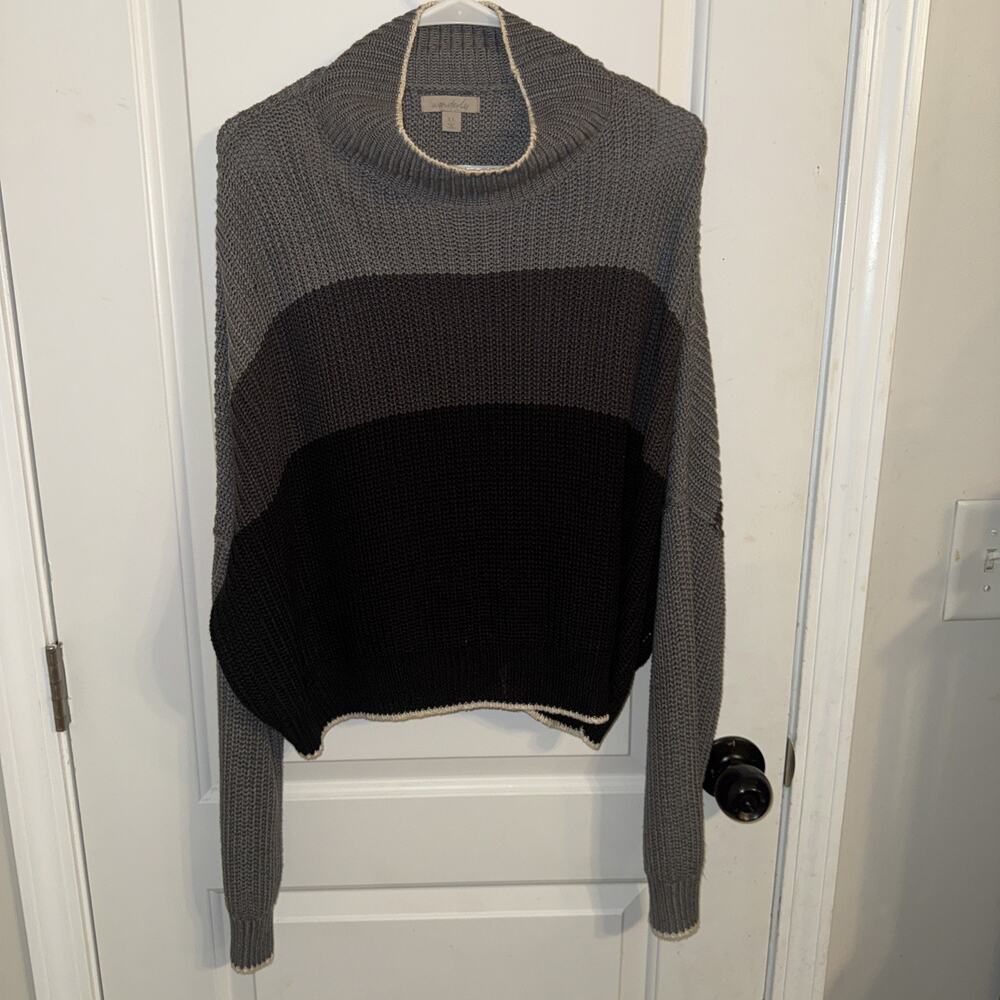 Wonderly Knit sweater Size XL Great For Fall Black Grey Long Sleeve Turtle Neck